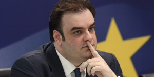 Πιερρακάκης: «Παράθυρο» για αλλαγές στις κλίμακες φορολόγησης των ενοικίων Πιερρακάκης: «Παράθυρο» για αλλαγές στις κλίμακες φορολόγησης των ενοικίων
