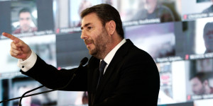 Πολιτικό «restart» για το ΠΑΣΟΚ: Στην πρώτη γραμμή το σχέδιο για τον σιδηρόδρομο Πολιτικό «restart» για το ΠΑΣΟΚ: Στην πρώτη γραμμή το σχέδιο για τον σιδηρόδρομο