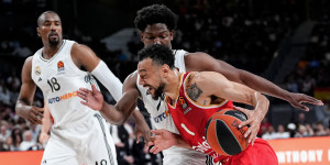 Live το Game 4 του Ολυμπιακού στη Μαδρίτη για Playoffs της Euroleague Live το Game 4 του Ολυμπιακού στη Μαδρίτη για Playoffs της Euroleague