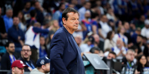 Αταμάν: «Είναι απλά 2-1, η σειρά συνεχίζεται, η Εφές είναι σπουδαία ομάδα» Αταμάν: «Είναι απλά 2-1, η σειρά συνεχίζεται, η Εφές είναι σπουδαία ομάδα»