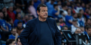 Αταμάν: «Αυτό που με νοιάζει είναι να έρθει η νίκη» Αταμάν: «Αυτό που με νοιάζει είναι να έρθει η νίκη»