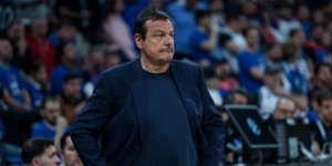 Τι έλεγε το σύνθημα που εξόργισε τον Αταμάν και αποχώρησε Τι έλεγε το σύνθημα που εξόργισε τον Αταμάν και αποχώρησε