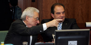 Καραμανλής για Μολυβιάτη: Χάνω έναν δικό μου άνθρωπο, θα κρατώ τις πολύτιμες διδαχές του Καραμανλής για Μολυβιάτη: Χάνω έναν δικό μου άνθρωπο, θα κρατώ τις πολύτιμες διδαχές του