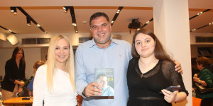 Παπανικολάου για τον αυτισμό της κόρης του: «Δεν έπαιρνε προσκλήσεις σε πάρτι και ένιωθε αποκομμένη» Παπανικολάου για τον αυτισμό της κόρης του: «Δεν έπαιρνε προσκλήσεις σε πάρτι και ένιωθε αποκομμένη»