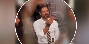 Άρης Μουγκοπέτρος: Όταν ο φίλος που του έδωσε την κροτίδα του φιλούσε με λατρεία τα χέρια Άρης Μουγκοπέτρος: Όταν ο φίλος που του έδωσε την κροτίδα του φιλούσε με λατρεία τα χέρια