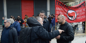 Η Γεροβασίλη «έσπασε τον πάγο» - Αγάπες και... πρωτομαγιάτικα λουλούδια Η Γεροβασίλη «έσπασε τον πάγο» - Αγάπες και... πρωτομαγιάτικα λουλούδια