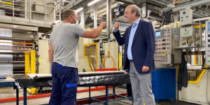 Χατζηδάκης για Εργατική Πρωτομαγιά: «Δεν είναι λίγα όσα έχουμε πετύχει - Συνεχίζουμε με σοβαρότητα» Χατζηδάκης για Εργατική Πρωτομαγιά: «Δεν είναι λίγα όσα έχουμε πετύχει - Συνεχίζουμε με σοβαρότητα»
