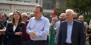 Κασιμάτη - Ραγκούσης: Μαζί δίπλα στον Φάμελλο αλλά δεν αντάλλαξαν ούτε... «καλημέρα» Κασιμάτη - Ραγκούσης: Μαζί δίπλα στον Φάμελλο αλλά δεν αντάλλαξαν ούτε... «καλημέρα»