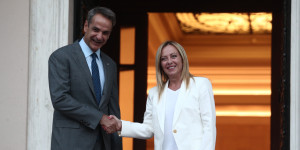 Στη Ρώμη ο Κυριάκος Μητσοτάκης τη Δευτέρα: Τετ α τετ με Μελόνι, η ατζέντα της συνάντησης Στη Ρώμη ο Κυριάκος Μητσοτάκης τη Δευτέρα: Τετ α τετ με Μελόνι, η ατζέντα της συνάντησης
