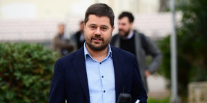 Γκαγκάτσης: «Η θέση του Βιεϊρίνια είναι δίπλα στον Κούδα» Γκαγκάτσης: «Η θέση του Βιεϊρίνια είναι δίπλα στον Κούδα»