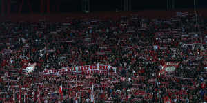 Ολυμπιακός: «Πανζουρλισμός» για τα εισιτήρια του τελικού με τον ΟΦΗ Ολυμπιακός: «Πανζουρλισμός» για τα εισιτήρια του τελικού με τον ΟΦΗ
