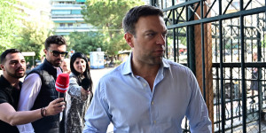Βαριά καταδίκη σε Κασσελάκη για το πόθεν έσχες: 30 μήνες φυλάκιση και 50.000 ευρώ πρόστιμο Βαριά καταδίκη σε Κασσελάκη για το πόθεν έσχες: 30 μήνες φυλάκιση και 50.000 ευρώ πρόστιμο