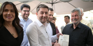 Ανδρουλάκης από Κρήτη: «Απόλυτη η ανικανότητα του επιτελικού κράτους» Ανδρουλάκης από Κρήτη: «Απόλυτη η ανικανότητα του επιτελικού κράτους»