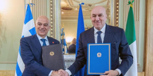 Νίκος Δένδιας: Συμφωνία για θέματα εναέριας αστυνόμευσης με τον Ιταλό υπουργό Εξωτερικών Νίκος Δένδιας: Συμφωνία για θέματα εναέριας αστυνόμευσης με τον Ιταλό υπουργό Εξωτερικών