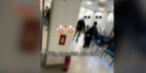 Εικόνες ντροπής: Γυναίκα έκανε χαμό στα ΕΛΤΑ επειδή δόθηκε προτεραιότητα σε έγκυο - «Να περιμένει» Εικόνες ντροπής: Γυναίκα έκανε χαμό στα ΕΛΤΑ επειδή δόθηκε προτεραιότητα σε έγκυο - «Να περιμένει»