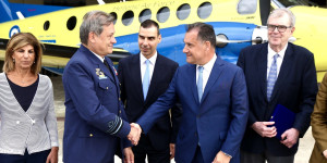 Το Ίδρυμα Σταύρος Νιάρχος δώρισε αεροσκάφος για το ΕΚΑΒ - Το μήνυμα Μητσοτάκη για τις αεροδιακομιδές Το Ίδρυμα Σταύρος Νιάρχος δώρισε αεροσκάφος για το ΕΚΑΒ - Το μήνυμα Μητσοτάκη για τις αεροδιακομιδές