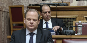 Προανακριτική: Το ΠΑΣΟΚ άνοιξε τα χαρτιά του - Τα σενάρια, το δεύτερο αίτημα στα σκαριά και η ΝΔ Προανακριτική: Το ΠΑΣΟΚ άνοιξε τα χαρτιά του - Τα σενάρια, το δεύτερο αίτημα στα σκαριά και η ΝΔ