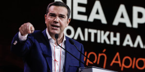 Ο Τσίπρας θα πάει στο συνέδριο του ΣΥΡΙΖΑ αλλά θα έχει μιλήσει νωρίτερα... Ο Τσίπρας θα πάει στο συνέδριο του ΣΥΡΙΖΑ αλλά θα έχει μιλήσει νωρίτερα...