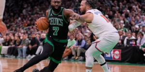 NBA: Οι Σέλτικς έσωσαν την παρτίδα χωρίς Τέιτουμ και οι Τίμπεργουλβς «πέταξαν» για τελικούς Δύσης NBA: Οι Σέλτικς έσωσαν την παρτίδα χωρίς Τέιτουμ και οι Τίμπεργουλβς «πέταξαν» για τελικούς Δύσης