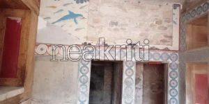 Οργή και θλίψη: Κατέρρευσε τμήμα ιστορικής τοιχογραφίας στο Ανάκτορο της Κνωσού λόγω ισχυρών ανέμων Οργή και θλίψη: Κατέρρευσε τμήμα ιστορικής τοιχογραφίας στο Ανάκτορο της Κνωσού λόγω ισχυρών ανέμων