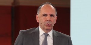 Γεραπετρίτης για Συρία στον ΟΗΕ: «Η μεταβατική κυβέρνηση να προχωρήσει χωρίς αποκλεισμούς» Γεραπετρίτης για Συρία στον ΟΗΕ: «Η μεταβατική κυβέρνηση να προχωρήσει χωρίς αποκλεισμούς»