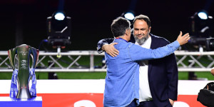 Έτσι ήρθε ο Μεντιλίμπαρ στον Ολυμπιακό - Οι συζυτήσεις με τον Μαρινάκη στο «ερυθρόλευκο» ντοκιμαντέρ Έτσι ήρθε ο Μεντιλίμπαρ στον Ολυμπιακό - Οι συζυτήσεις με τον Μαρινάκη στο «ερυθρόλευκο» ντοκιμαντέρ