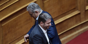 Κεντροαριστερά: Ποιοι και γιατί θέλουν εκτός «προοδευτικού κάδρου» τον Ανδρουλάκη Κεντροαριστερά: Ποιοι και γιατί θέλουν εκτός «προοδευτικού κάδρου» τον Ανδρουλάκη
