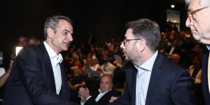 Έρχεται σύγκρουση κορυφής για το δημόσιο Έρχεται σύγκρουση κορυφής για το δημόσιο