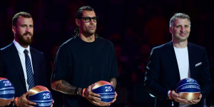 EuroLeague: Η βράβευση της All-25 EuroLeague Team πριν την αναμέτρηση Ολυμπιακού και Μονακό EuroLeague: Η βράβευση της All-25 EuroLeague Team πριν την αναμέτρηση Ολυμπιακού και Μονακό