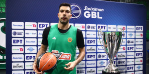 Σλούκας: « Να κατακτήσουμε το πρωτάθλημα, κρίνεται η σεζόν και για τους δύο στους τελικούς» Σλούκας: « Να κατακτήσουμε το πρωτάθλημα, κρίνεται η σεζόν και για τους δύο στους τελικούς»