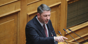 Ολομέτωπη επίθεση Ανδρουλάκη σε κυβέρνηση: «Είστε αρχιτέκτονες της διαφθοράς και της αναξιοκρατίας» Ολομέτωπη επίθεση Ανδρουλάκη σε κυβέρνηση: «Είστε αρχιτέκτονες της διαφθοράς και της αναξιοκρατίας»