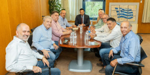 Κυρανάκης: Συναντήθηκε με την Ομοσπονδία Ταξί - Επί τάπητος οι ανάγκες του κλάδου Κυρανάκης: Συναντήθηκε με την Ομοσπονδία Ταξί - Επί τάπητος οι ανάγκες του κλάδου