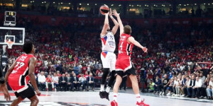 Η επική ατάκα του Μίσιτς για τον Βεζένκοφ που δεν περίμενε κανείς (vid) Η επική ατάκα του Μίσιτς για τον Βεζένκοφ που δεν περίμενε κανείς (vid)
