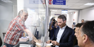 Αυτοψία Μητσοτάκη στον «Ευαγγελισμό» - Τι είπε για το «βραχιολάκι» Αυτοψία Μητσοτάκη στον «Ευαγγελισμό» - Τι είπε για το «βραχιολάκι»