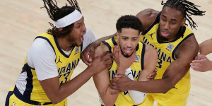 NBA: Το τρένο των Πέισερς δεν σταματά - Πήραν το θρίλερ με Νικς στην παράταση και έκαναν το 1-0 NBA: Το τρένο των Πέισερς δεν σταματά - Πήραν το θρίλερ με Νικς στην παράταση και έκαναν το 1-0