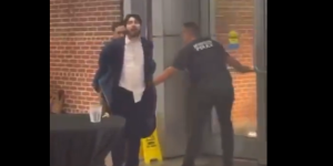 Σοκάρουν τα στοιχεία για την Ουάσιγκτον: Τους πυροβολούσε ακόμα κι όταν σέρνονταν για να ξεφύγουν Σοκάρουν τα στοιχεία για την Ουάσιγκτον: Τους πυροβολούσε ακόμα κι όταν σέρνονταν για να ξεφύγουν