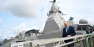 «Κλείδωσε» η 4η Belharra, έπεσε στο νερό η φρεγάτα «Φορμίων» - Δένδιας: «Αυτό είναι μόνο η αρχή» «Κλείδωσε» η 4η Belharra, έπεσε στο νερό η φρεγάτα «Φορμίων» - Δένδιας: «Αυτό είναι μόνο η αρχή»