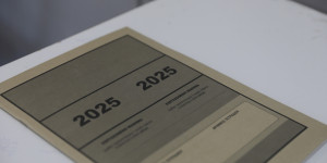 Πανελλήνιες: Ακόμη δύο μηδενισμοί γραπτών στην Κρήτη λόγω... κινητού Πανελλήνιες: Ακόμη δύο μηδενισμοί γραπτών στην Κρήτη λόγω... κινητού