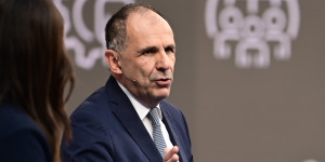 Γιώργος Γεραπετρίτης: «Μείζων ενεργειακός κόμβος η Ελλάδα σήμερα» Γιώργος Γεραπετρίτης: «Μείζων ενεργειακός κόμβος η Ελλάδα σήμερα»