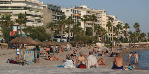Καιρός: Ο υδράργυρος συνεχίζει την ανηφόρα, στους 37,2 βαθμούς την Παρασκευή - Πότε θα δροσίσει Καιρός: Ο υδράργυρος συνεχίζει την ανηφόρα, στους 37,2 βαθμούς την Παρασκευή - Πότε θα δροσίσει