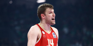 Με Bartzokas ball και χαρακτήρα ξεπέρασε τον εαυτό του Με Bartzokas ball και χαρακτήρα ξεπέρασε τον εαυτό του