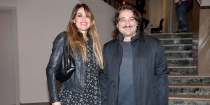 Βασίλης Χαραλαμπόπουλος: «Η γυναίκα μου είναι ένα ξωτικό, καλοσυνάτη κι έξυπνη» Βασίλης Χαραλαμπόπουλος: «Η γυναίκα μου είναι ένα ξωτικό, καλοσυνάτη κι έξυπνη»