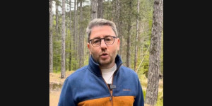 Στη Βάλια Κάλντα ο Ανδρουλάκης: «Χρέος να προστατεύσουμε τον φυσικό πλούτο για τις επόμενες γενιές» Στη Βάλια Κάλντα ο Ανδρουλάκης: «Χρέος να προστατεύσουμε τον φυσικό πλούτο για τις επόμενες γενιές»