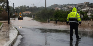 Καιρός: Βροχερό ποδαρικό στον Ιούνιο - Σφοδρές καταιγίδες θα σαρώσουν την Κρήτη την Κυριακή Καιρός: Βροχερό ποδαρικό στον Ιούνιο - Σφοδρές καταιγίδες θα σαρώσουν την Κρήτη την Κυριακή