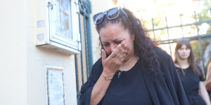 Συγκλονίζει η μητέρα της Κυριακής: Με συγγνώμες οι νεκροί δεν γυρίζουν - Συνυπεύθυνοι οι αστυνομικοί Συγκλονίζει η μητέρα της Κυριακής: Με συγγνώμες οι νεκροί δεν γυρίζουν - Συνυπεύθυνοι οι αστυνομικοί