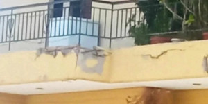 Πάτρα: Δεν έχουν τέλος οι πτώσεις σοβάδων από μπαλκόνια - Παρέμβαση του ΤΕΕ Δυτικής Ελλάδας Πάτρα: Δεν έχουν τέλος οι πτώσεις σοβάδων από μπαλκόνια - Παρέμβαση του ΤΕΕ Δυτικής Ελλάδας