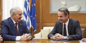 Στροφή Χαφτάρ για παράνομο τουρκολιβυκό μνημόνιο: «Κλείνει το μάτι» στην Άγκυρα με πιθανή αναγνώριση Στροφή Χαφτάρ για παράνομο τουρκολιβυκό μνημόνιο: «Κλείνει το μάτι» στην Άγκυρα με πιθανή αναγνώριση