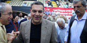 Δεν ξεμπλέκει με τον ΣΥΡΙΖΑ ο Τσίπρας - Από σπόντα ξανά στην Κεντρική Επιτροπή Δεν ξεμπλέκει με τον ΣΥΡΙΖΑ ο Τσίπρας - Από σπόντα ξανά στην Κεντρική Επιτροπή
