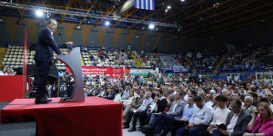 Συνέδριο ΣΥΡΙΖΑ - Φάμελλος: Οι επιλογές διάσπασης αποδοκιμάζονται από τον προοδευτικό κόσμο Συνέδριο ΣΥΡΙΖΑ - Φάμελλος: Οι επιλογές διάσπασης αποδοκιμάζονται από τον προοδευτικό κόσμο