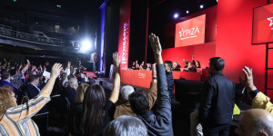 ΣΥΡΙΖΑ: Μαζική παραίτηση στελεχών - «Σύντροφοι της βολικής σιωπής, χυλός το Συνέδριο» ΣΥΡΙΖΑ: Μαζική παραίτηση στελεχών - «Σύντροφοι της βολικής σιωπής, χυλός το Συνέδριο»